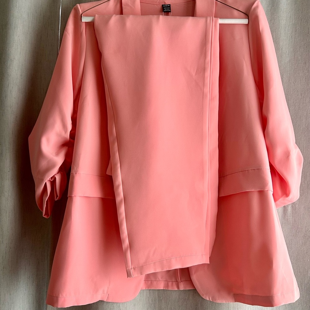 Pink Blazer/ Pants Set - Picture 4 of 6